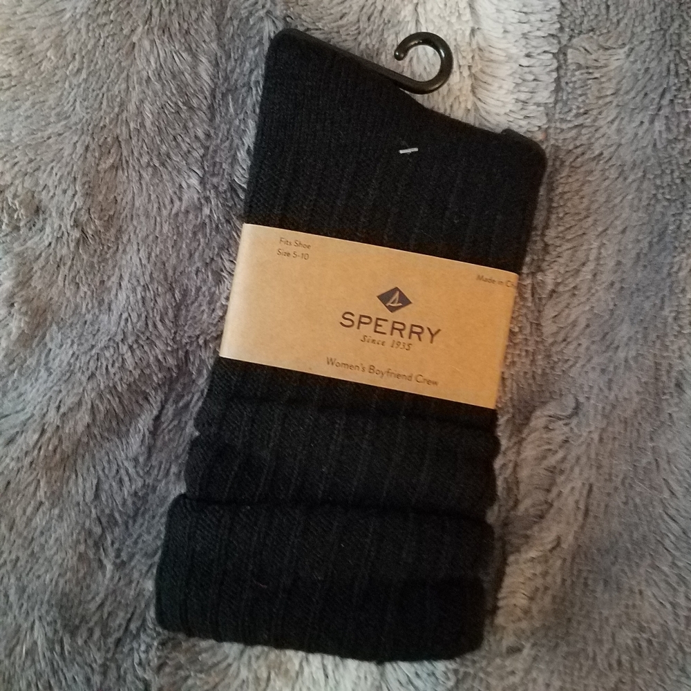 Sperry boyfrien socks NWT